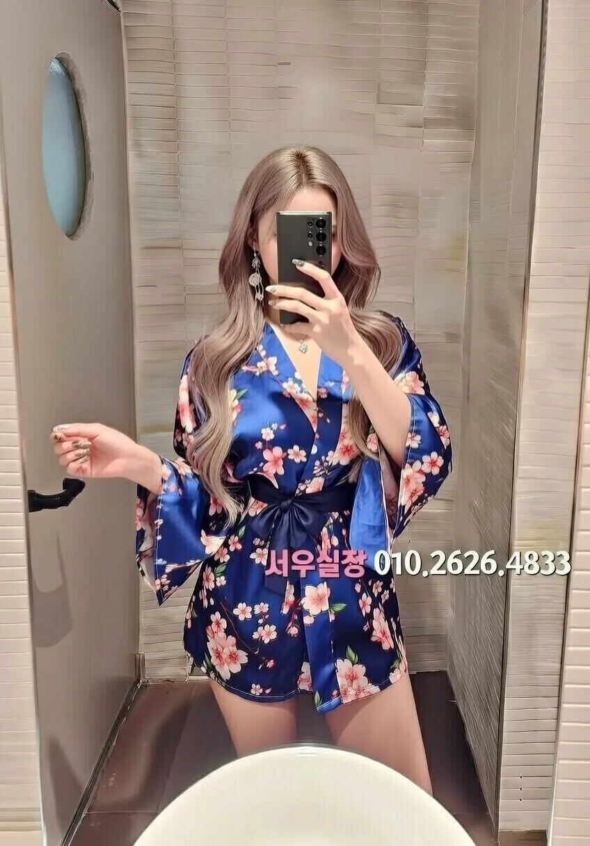 성남동 룸살롱 프리미엄 라인업 15번 프로필