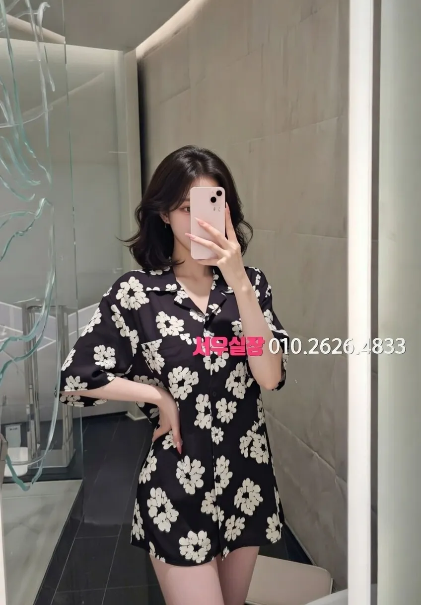 성남동 다국적노래클럽 프리미엄 라인업 2번 프로필